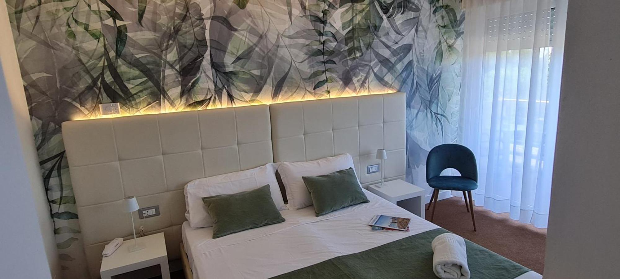 Hotel Eros リニャーノ・サッビアドーロ エクステリア 写真